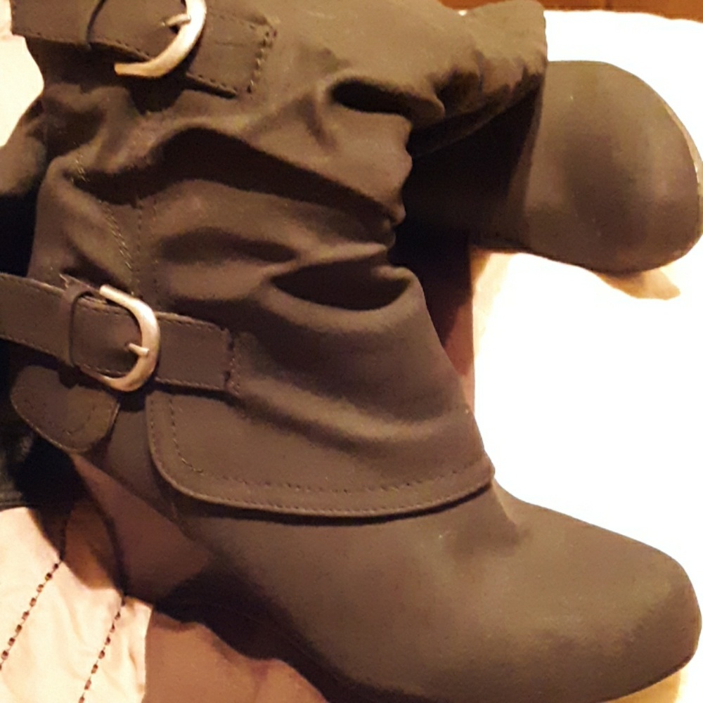 Ladies boots